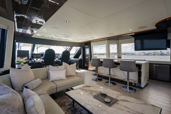 M Y 12 102ft Ocean Alexander Yacht For Sale