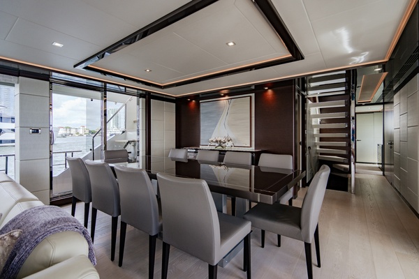 M Y 12 102ft Ocean Alexander Yacht For Sale