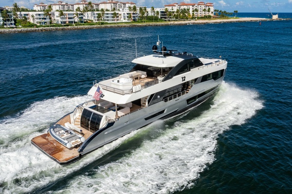M Y 12 102ft Ocean Alexander Yacht For Sale