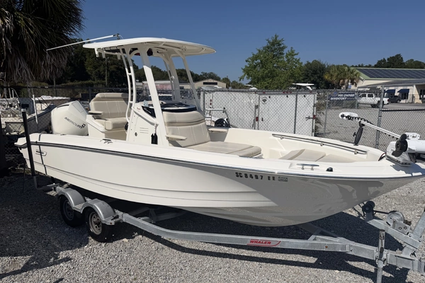 22-ft-Boston Whaler-2022-220 Dauntless- Charleston South Carolina United States  yacht for sale