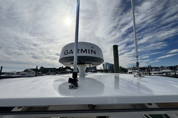 33ft Pursuit Yacht For Sale
