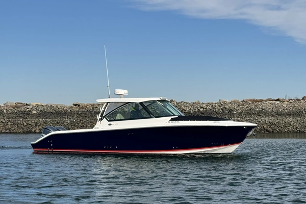 33-ft-Pursuit-2016-325 DC- Bourne Massachusetts United States  yacht for sale