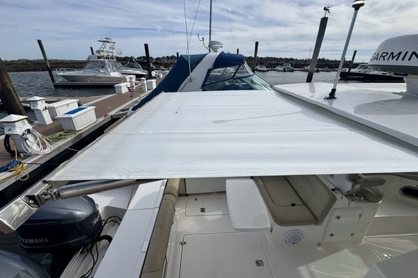 33ft Pursuit Yacht For Sale