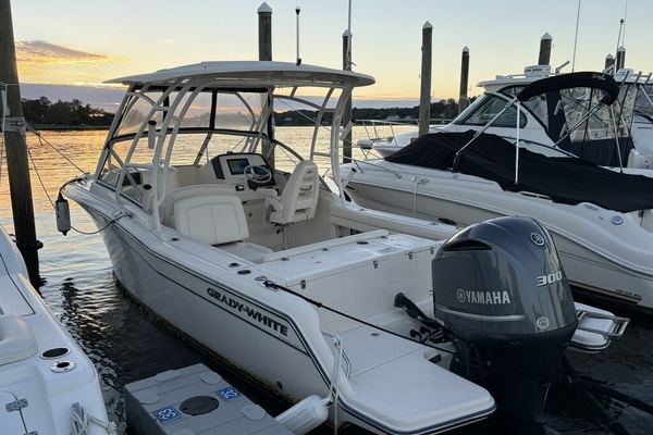 23ft Grady White Yacht For Sale