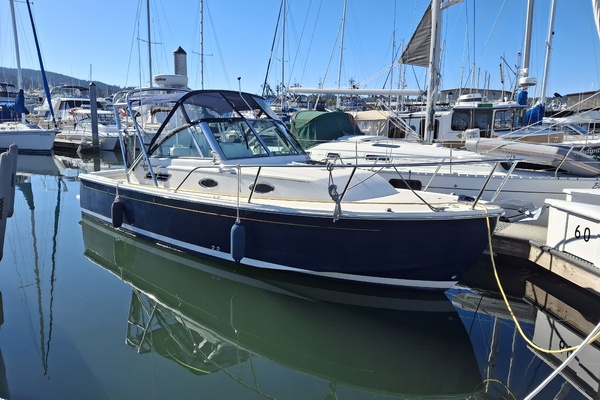Blue Guitar 26ft Back Cove Yacht For Sale