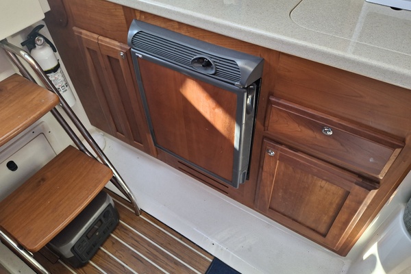 Blue Guitar 26ft Back Cove Yacht For Sale