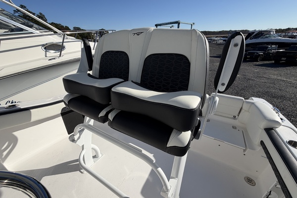 22ft Tidewater Yacht For Sale