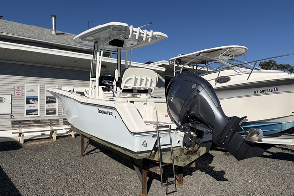 22ft Tidewater Yacht For Sale