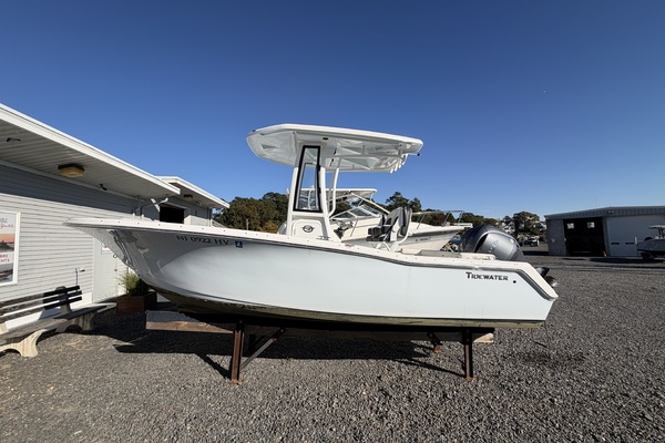 22ft Tidewater Yacht For Sale