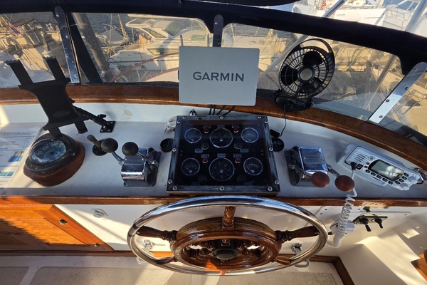 43ft Albin Yacht For Sale