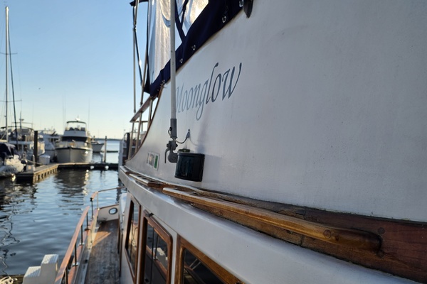 43ft Albin Yacht For Sale