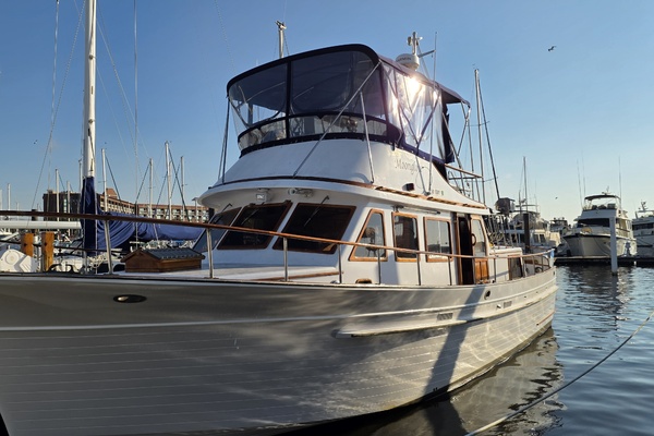 43ft Albin Yacht For Sale