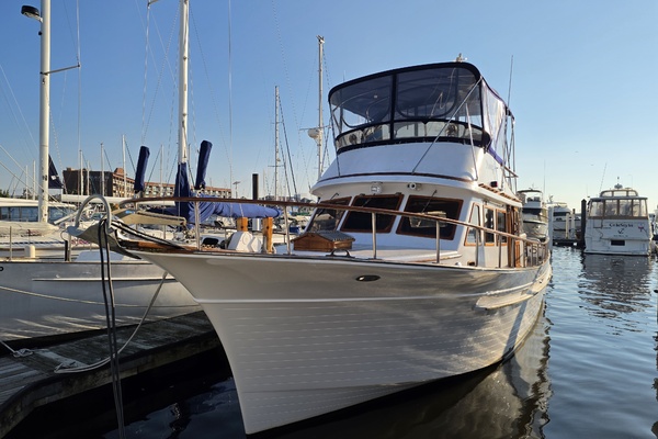 43ft Albin Yacht For Sale