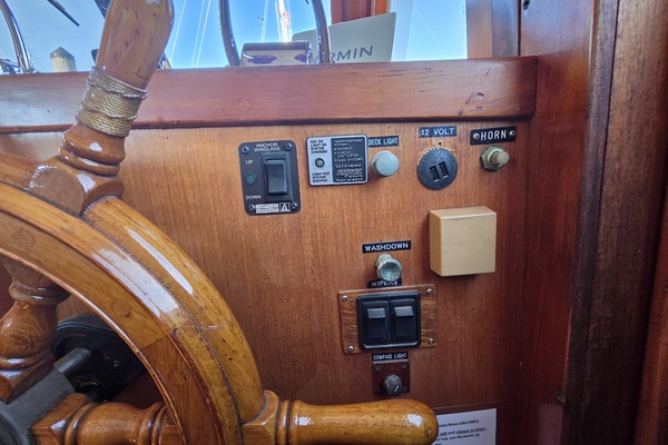 43ft Albin Yacht For Sale