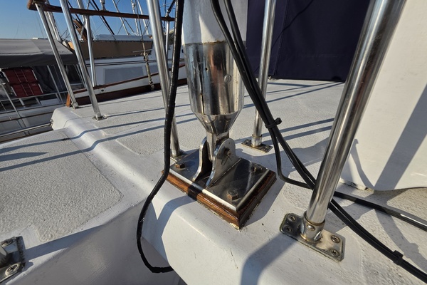 43ft Albin Yacht For Sale