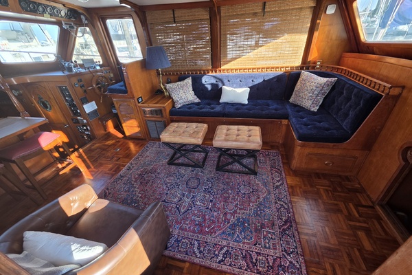 43ft Albin Yacht For Sale