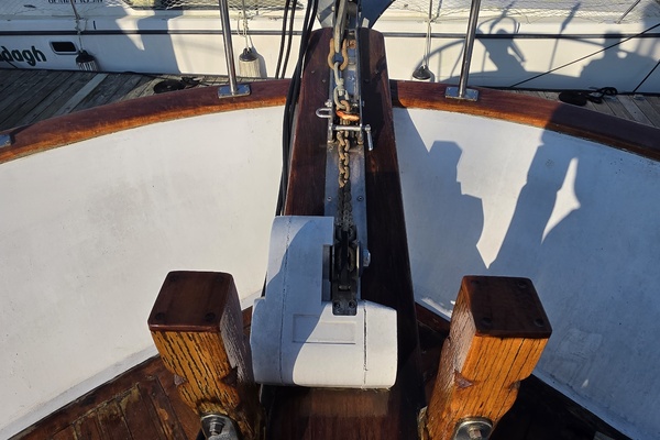 43ft Albin Yacht For Sale