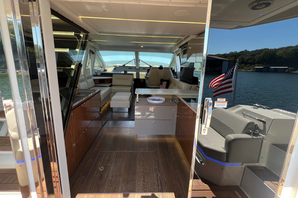 52ft Sea Ray Yacht For Sale