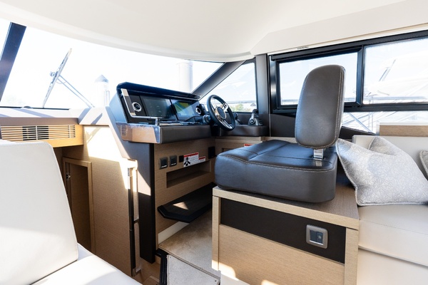 Knot Responsible 46ft Prestige Yacht For Sale