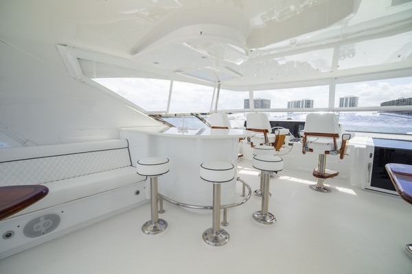 OUTRAGEOUS 80ft Hatteras Yacht For Sale