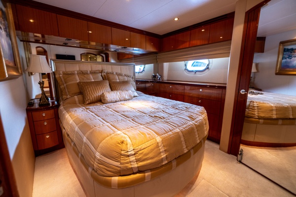 OUTRAGEOUS 80ft Hatteras Yacht For Sale