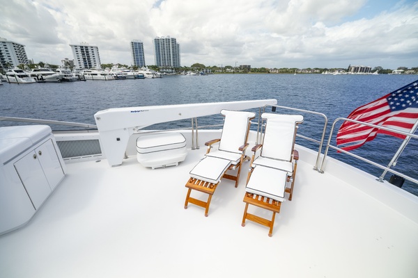 OUTRAGEOUS 80ft Hatteras Yacht For Sale