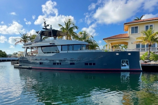 DIESEL THERAPY  71ft Bering Yacht For Sale