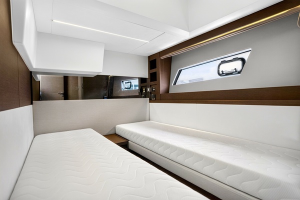 52ft Prestige Yacht For Sale