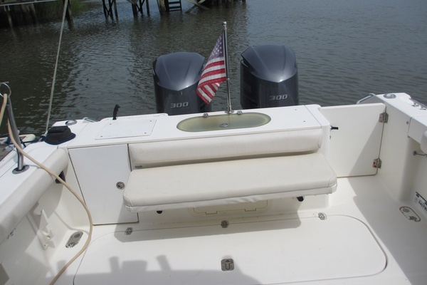 33ft Pursuit Yacht For Sale