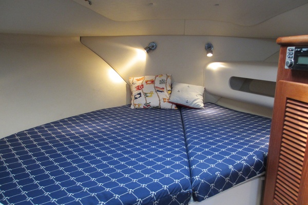 33ft Pursuit Yacht For Sale