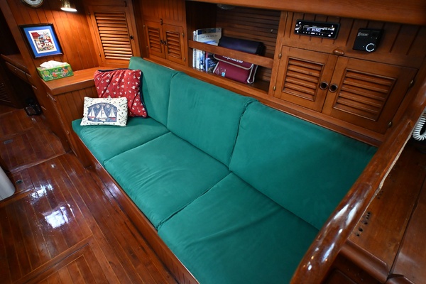 JULIA MAX 45ft Passport Yacht For Sale