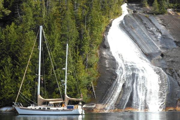 JULIA MAX 45ft Passport Yacht For Sale