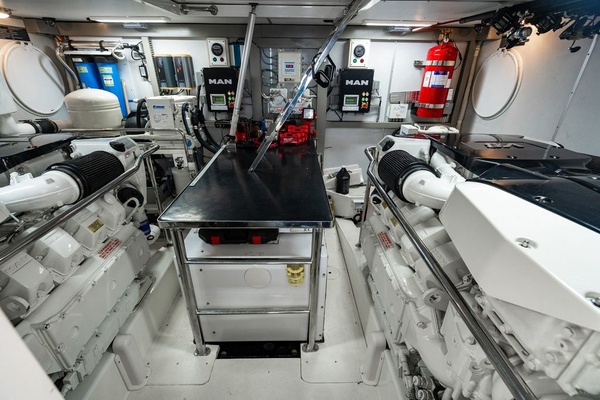 VELOCE 74ft Custom Yacht For Sale