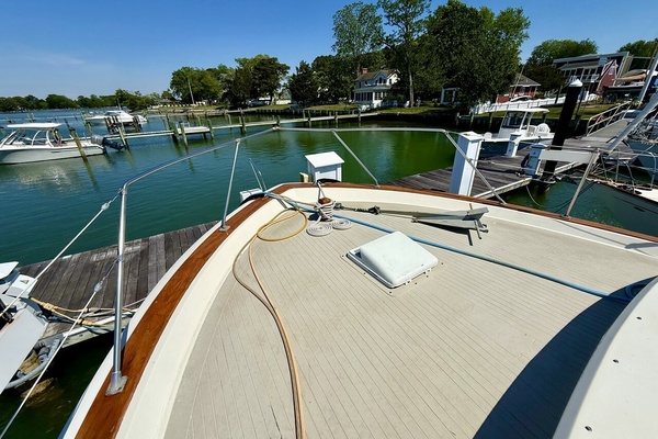 Morning Mist 47ft Chris Craft Yacht For Sale
