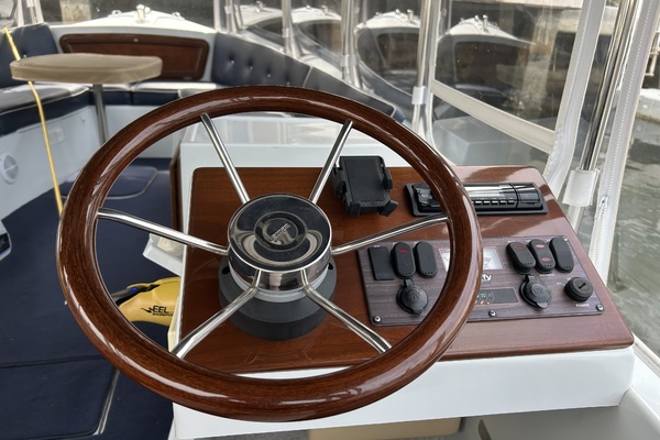 22ft Duffy Yacht For Sale