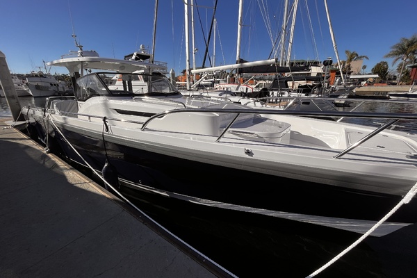 2023 Nimbus 40 Tender 11