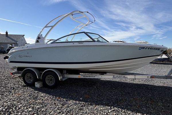 22ft Cobalt Yacht For Sale
