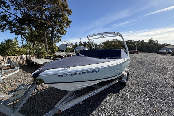 22ft Cobalt Yacht For Sale