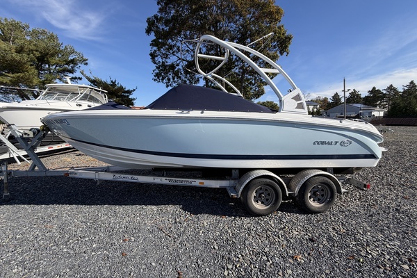 22ft Cobalt Yacht For Sale