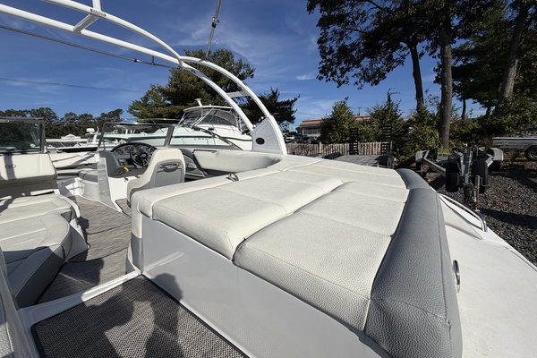 22ft Cobalt Yacht For Sale