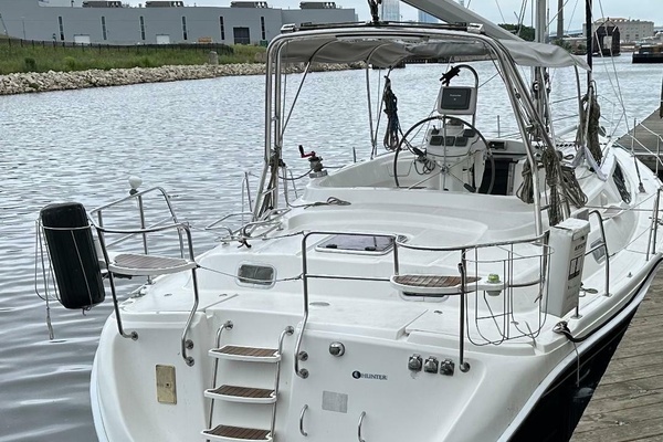 45ft Hunter Yacht For Sale