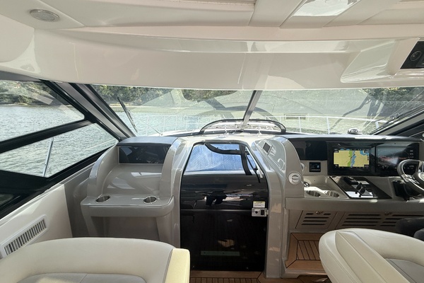 58ft Sea Ray Yacht For Sale