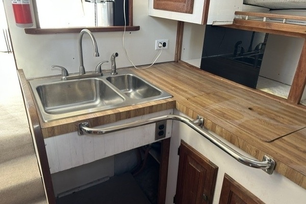 Wondrous 34ft Mainship Yacht For Sale