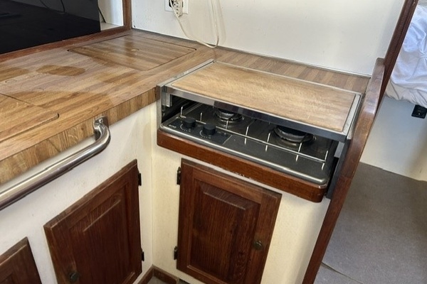 Wondrous 34ft Mainship Yacht For Sale