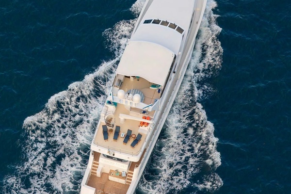 WINNING HAND 120ft Broward Yacht For Sale