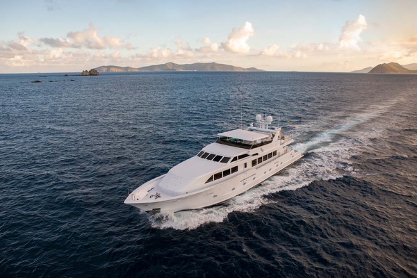 WINNING HAND 120ft Broward Yacht For Sale