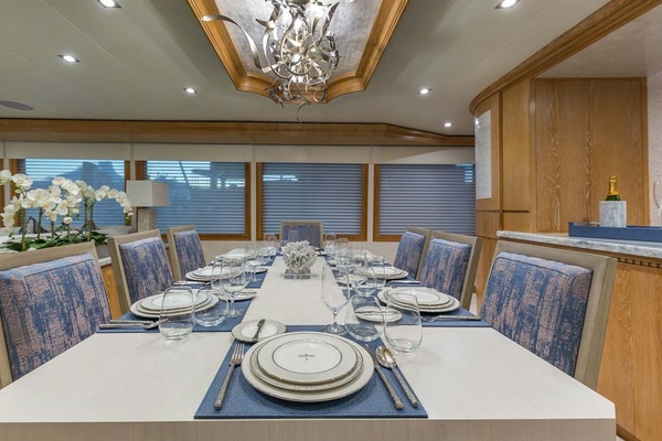 WINNING HAND 120ft Broward Yacht For Sale