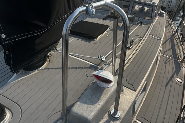 PATINA 35ft Brewer Yacht For Sale