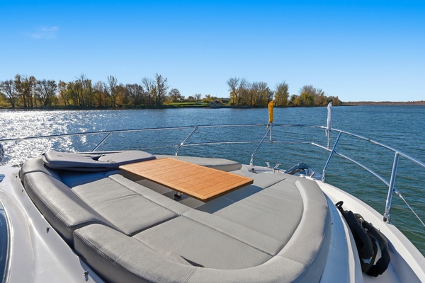 47ft Absolute Yacht For Sale