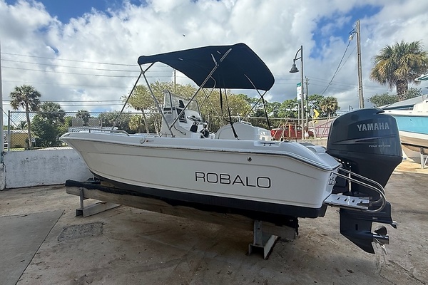 2003 Robalo 18 R190